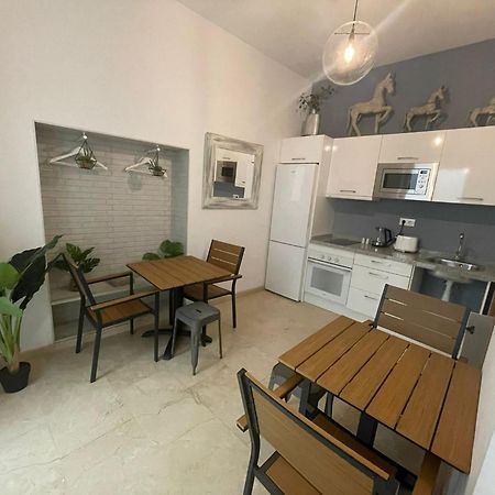 Lukanda Mariana Sevilla Exteriér fotografie